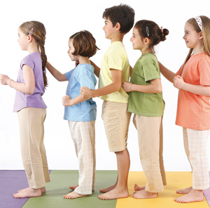 le yoga en groupe enfant